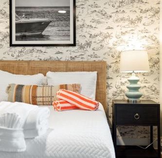 Folly Beach Hotel | Folliday Inn - The Overnighter - Room 25