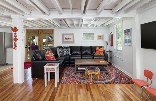 Folly Beach House | Folly Vacation 305 E Erie Fantastic Location