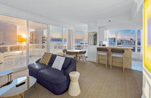 Mid Beach Apartment | Fontainebleau Hotel Ocean View Fits 6! 1 BED/2 BA