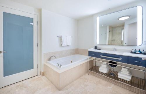 Mid Beach Apartment | Fontainebleau Hotel Ocean View Fits 6! 1 BED/2 BA