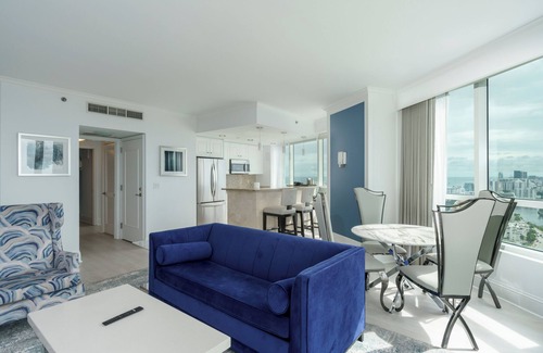 Mid Beach Apartment | Fontainebleau Hotel 30th Floor 3 bedroom/5 Bathroom (3 unit suite)