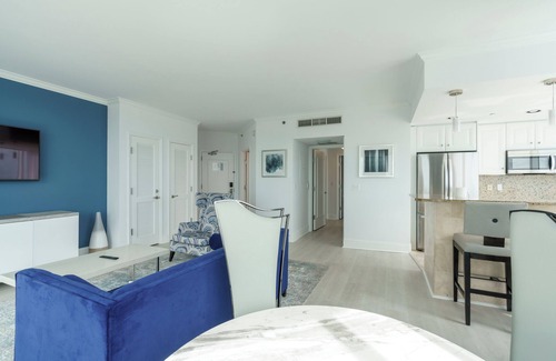 Mid Beach Apartment | Fontainebleau Hotel 30th Floor 3 bedroom/5 Bathroom (3 unit suite)