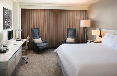 Mid Beach Resort | Fontainebleau Miami Beach