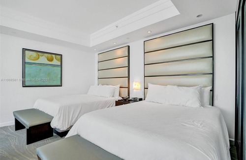 Seybold Hotel | Fontainebleau Oceanfront,2 dbl queen bed &Pull-out