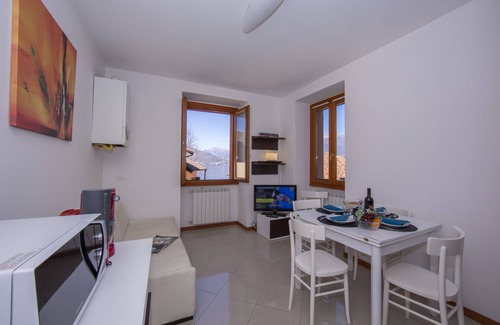 Fiumelatte Apartment | Fontana Del Lago Apt. 1