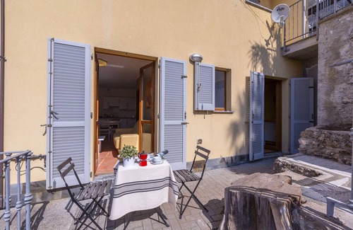 Fiumelatte Apartment | Fontana Del Lago Apt. 16