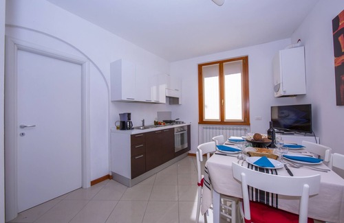 Fiumelatte Apartment | Fontana Del Lago Apt. 4