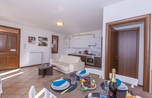 Fiumelatte Apartment | Fontana Del Lago Apt. 6