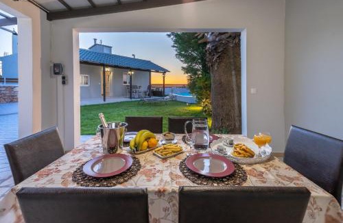Salakos Villa | Fontana Luxury Villa Salakos With Pool Near Beach