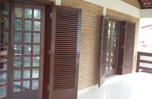 Barequecaba House | FOOT ON THE BEACH in Guaecá - 4 suites gated community - 24 h security - wi fi on the beach