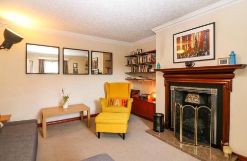 Central Aberdeen House | Footdee Cottage