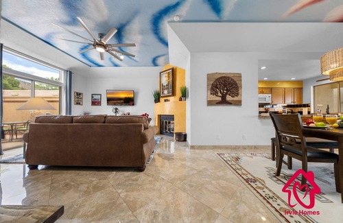 Northeast Heights House | Foothill Serenity with Hot Tub - An Irvie Home