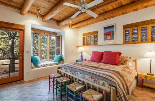 Santa Fe House | Foothills Retreat- Patios, Rooftop Deck, Quiet, 2BR