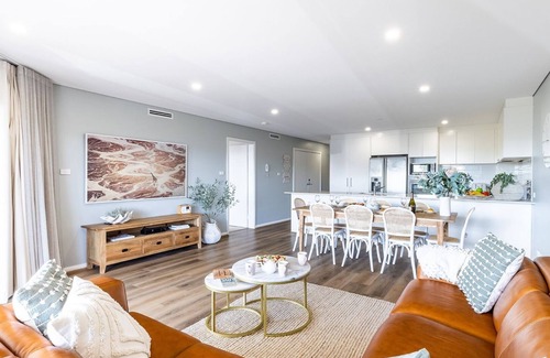 Fingal Bay Apartment | Footprints 1, 6-10 Market Street - Surfside Apartments