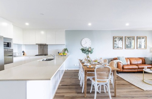 Fingal Bay Apartment | Footprints 1, 6-10 Market Street - Surfside Apartments