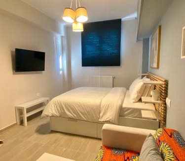 Ampelokipoi Apartment | For a genuine Athenian homestay!
