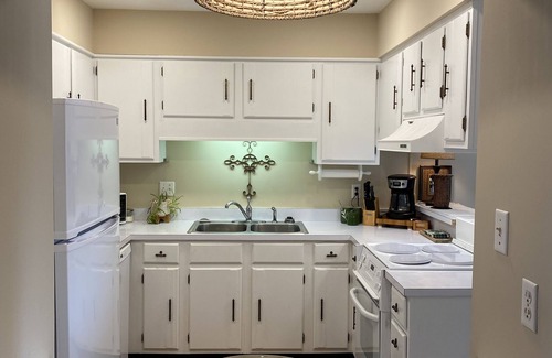 Georgetown House | FOR SALE Peaceful Waterfront/Bay 2 bed/1.5 ba Belle Isle Yacht Club Georgetown