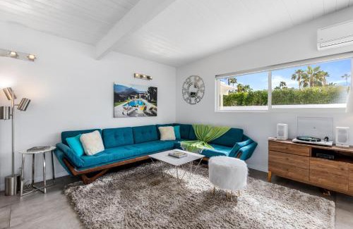 Sunmor Villa | For The Record by Acme House Company