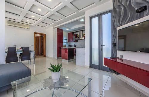 Mellieħa Heights Apartment | For those who prefer to cook their own meals, this kitchen is well-equipped and is a beautiful space to create heartly dishes! Towels and linen are included, Kettle, Toaster, Hair dryer, Washing machine, coffee maker, dishwasher, microwave.
