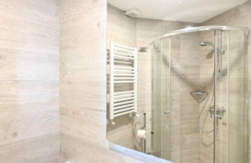 Ciudad Lineal Apartment | For You Rentals Coqueto estudio céntrico TEMPORAL con piscina FCA34