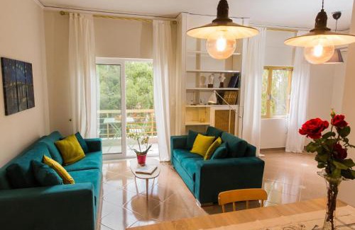 Spata-Artemida Apartment | For4 Seasons Home 1 - by Avelink