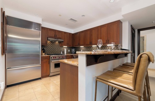 Mountain Village Apartment | Forbes 5 Star Hotel - Ski-in Ski-out Private Residence with Heated Pool