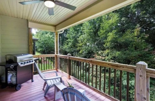 Hayesville House | Fore and More Mountain Townhome