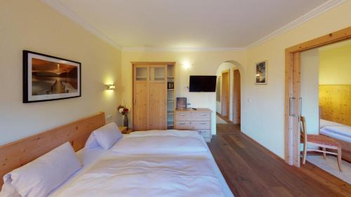 Lofer House | Forellenstube