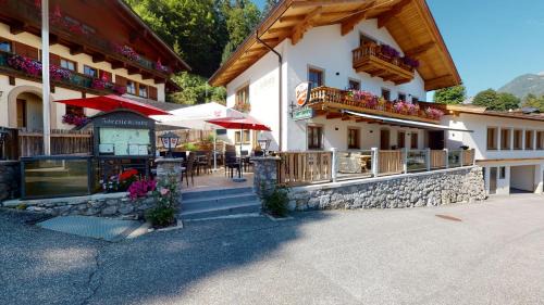 Lofer House | Forellenstube