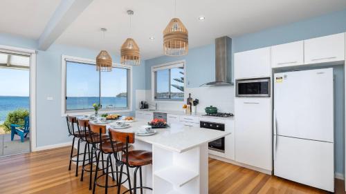 Salamander Bay House | Foreshore Bliss