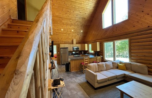 Northern Bruce Peninsula Cabin | Forest Cabin by National Park & Tobermory