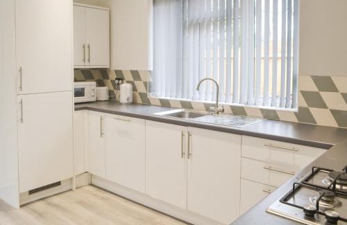 Newcastle-upon-Tyne House | Forest Close