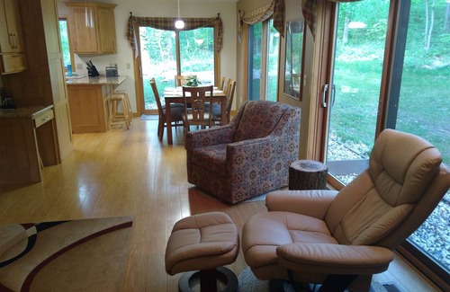 Baraboo House | Forest Escape - Quiet and private. 10 minutes to Devil's Lake SP & Devil's Head