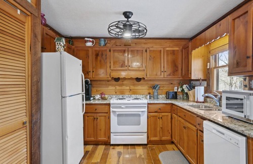 Big Canoe Cabin | Forest Footprints in Big Canoe