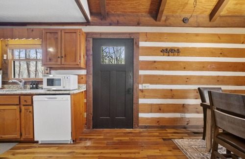 Big Canoe Cabin | Forest Footprints in Big Canoe