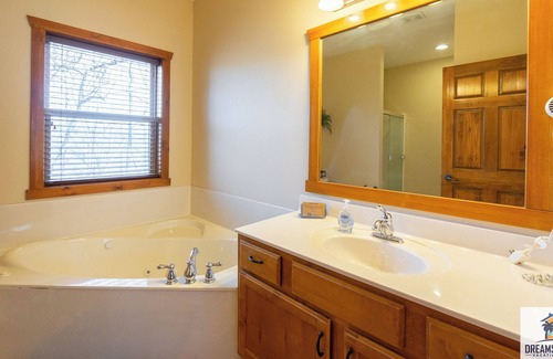 Indian Point Condo | Forest Heights Lodge