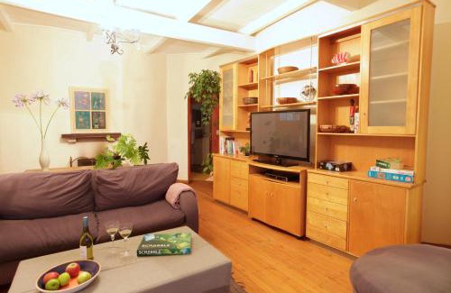 Rheenendal Ski Chalet | Forest Hills