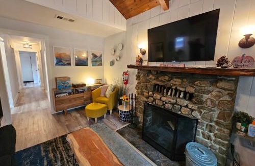 Big Bear City House | Forest Moon Cottage