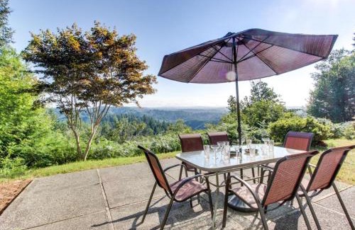 Coos Bay House | Forest Ridge Retreat