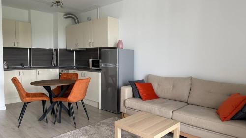 Sector 1 Apartment | Forest-View Apart