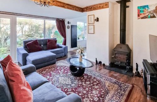 Newark upon Trent House | Forest View Cottage