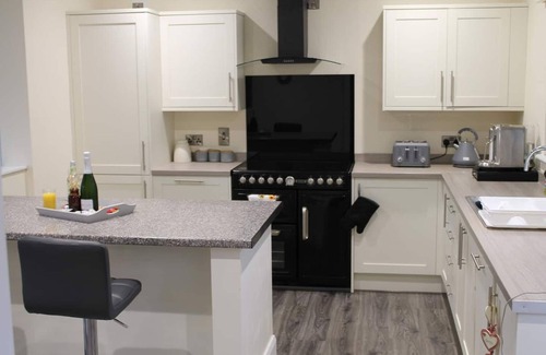 Coleraine Apartment | Forest View House Hot Tub Sleeps 2