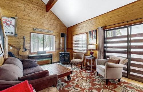 Serene Lakes House | Forest View