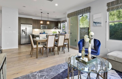 Lake Forest House | Forest Vista on Clover