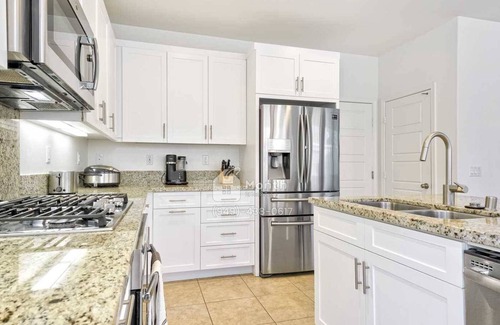 Lake Forest Condo | Forest Vista on Lavender