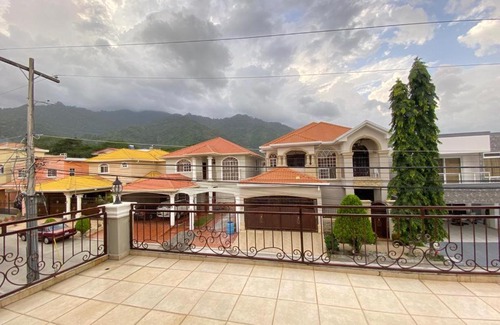 Sector 1 Nor-Oeste House | Foresta hill