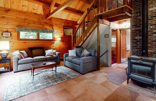 Stratton House | Forested mountain cabin near ski/hiking trails with pond, grill & fast WiFi