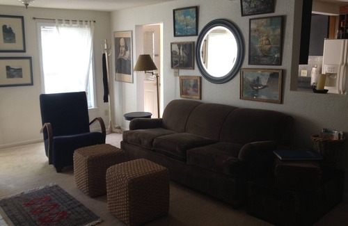 Foresthill House | Foresthill Getaway is located in town and close to many wedding sites.