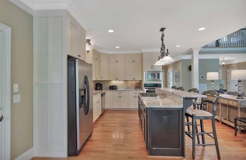 West Union House | Foreststone Fabulous Lake Keowee Waterfront Home