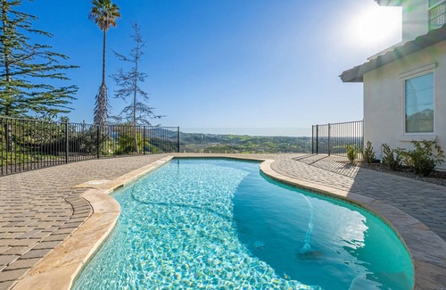 Bonsall House | Forever View Villa - 4660 sf Hilltop Hideaway, Views to the Ocean, Gated Privacy